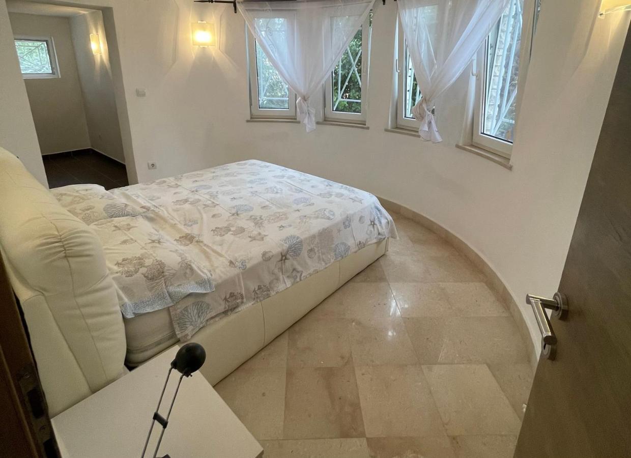 Villa Cube Premantura Luaran gambar